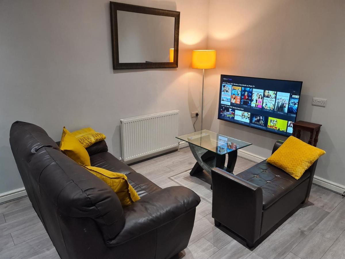 Whole House - 4 Bedrooms - Parking - Sleeps 8 Birmingham Exteriör bild