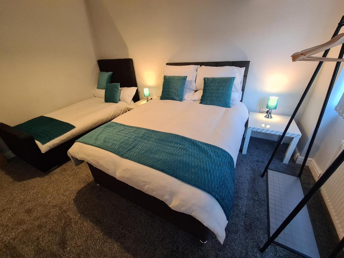 Whole House - 4 Bedrooms - Parking - Sleeps 8 Birmingham Exteriör bild