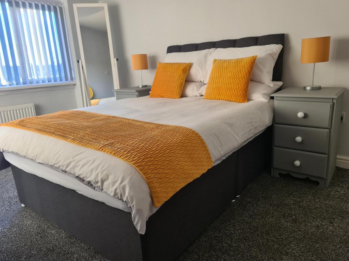Whole House - 4 Bedrooms - Parking - Sleeps 8 Birmingham Exteriör bild