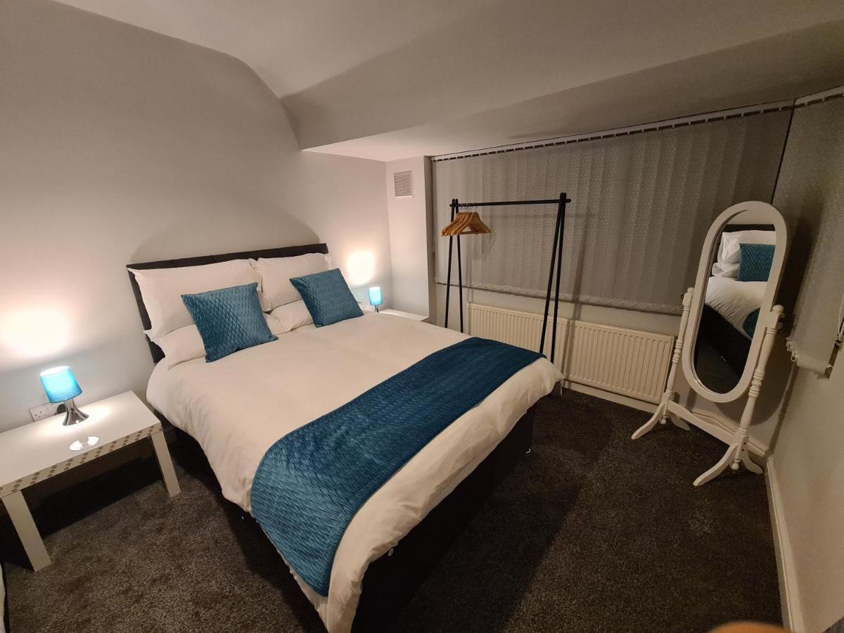 Whole House - 4 Bedrooms - Parking - Sleeps 8 Birmingham Exteriör bild