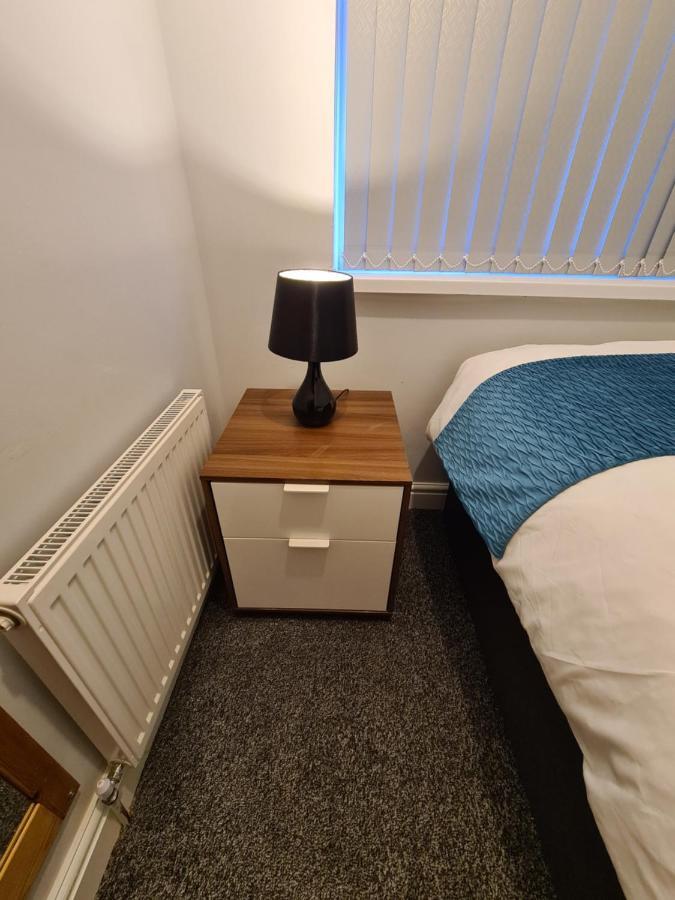 Whole House - 4 Bedrooms - Parking - Sleeps 8 Birmingham Exteriör bild