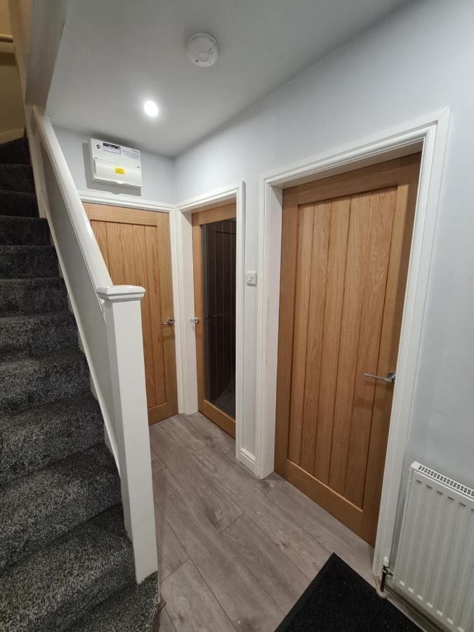 Whole House - 4 Bedrooms - Parking - Sleeps 8 Birmingham Exteriör bild